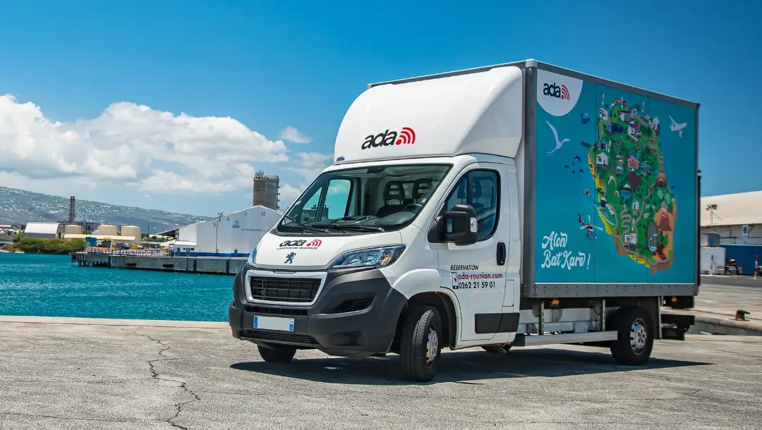 ADA Réunion location, Catégorie Camion cellule 15m³ avec Hayon