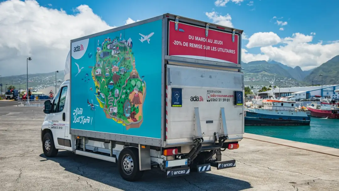 ADA Réunion location, Catégorie Camion cellule 15m³ avec Hayon