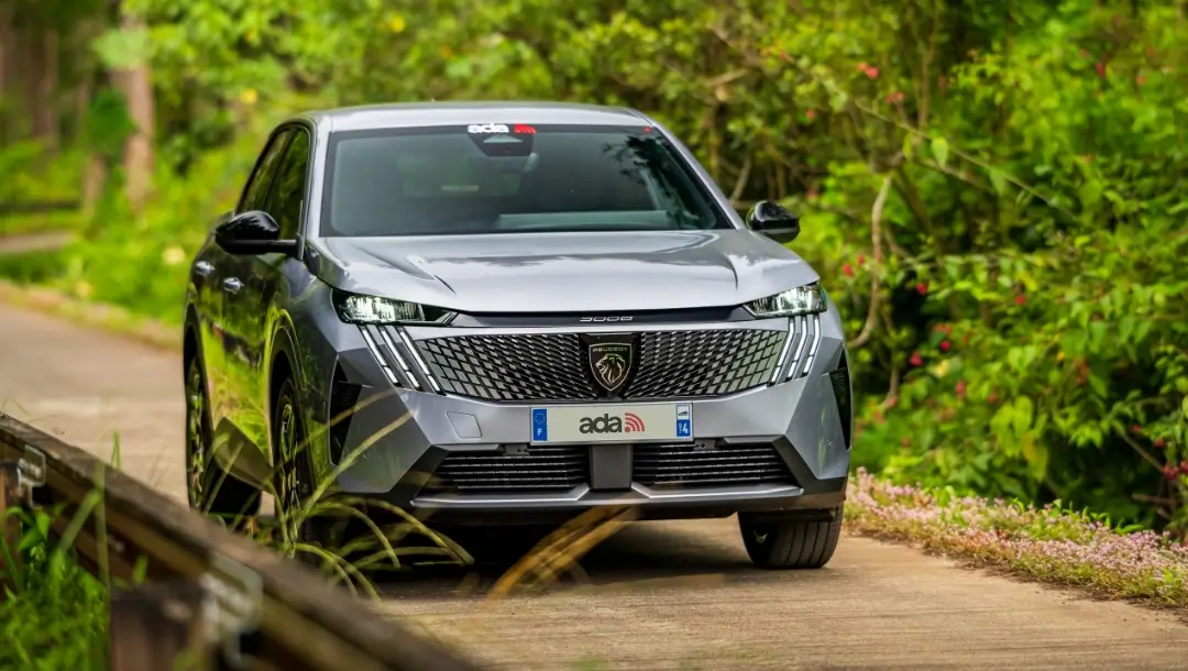 ADA Réunion location, catégorie hybride