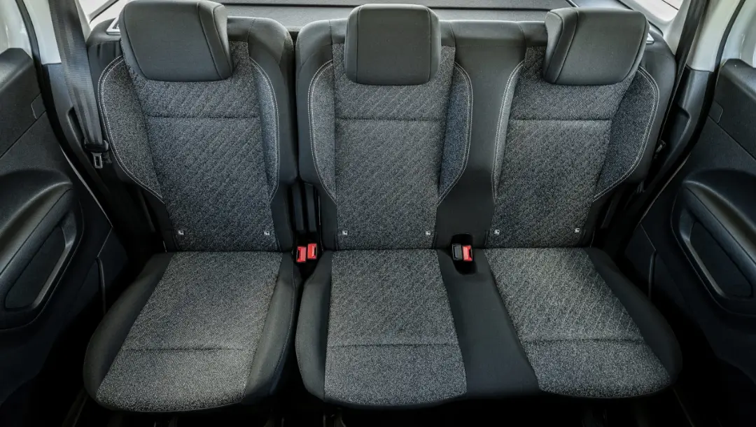 ADA Réunion location, catégorie Minibus