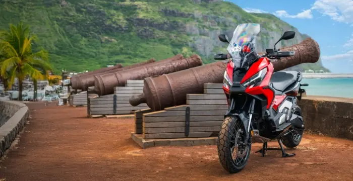 Scooter Honda X-ADV 750 au Barachois Saint-Denis
