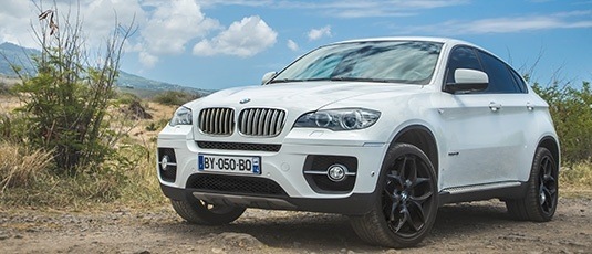 4x4 BMW X6 location reunion