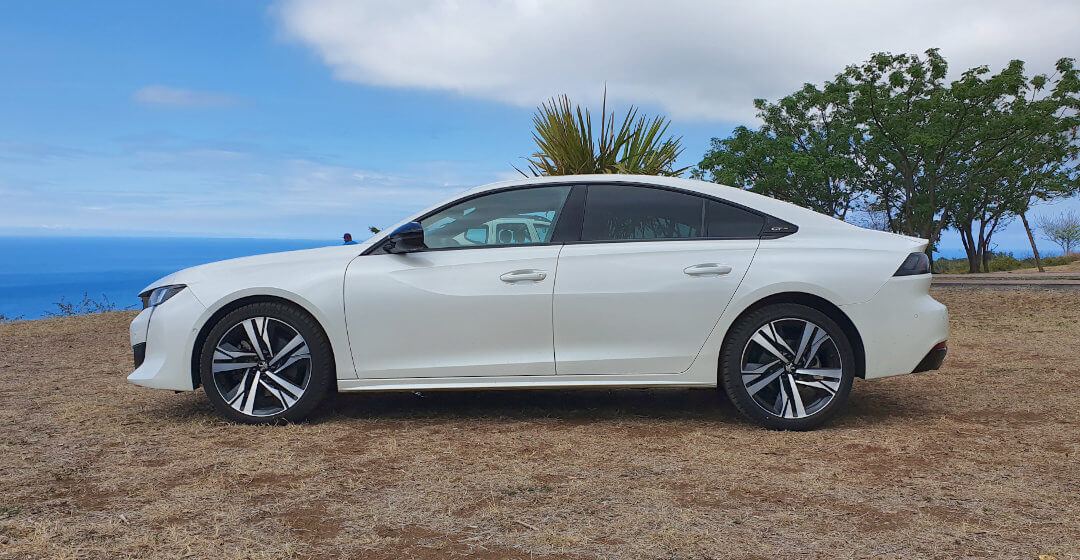 ADA Réunion location, catégorie Grande - Peugeot 508