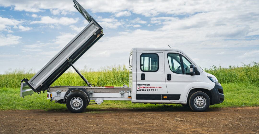 ADA Réunion location d'utilitaires, catégorie Camion Benne