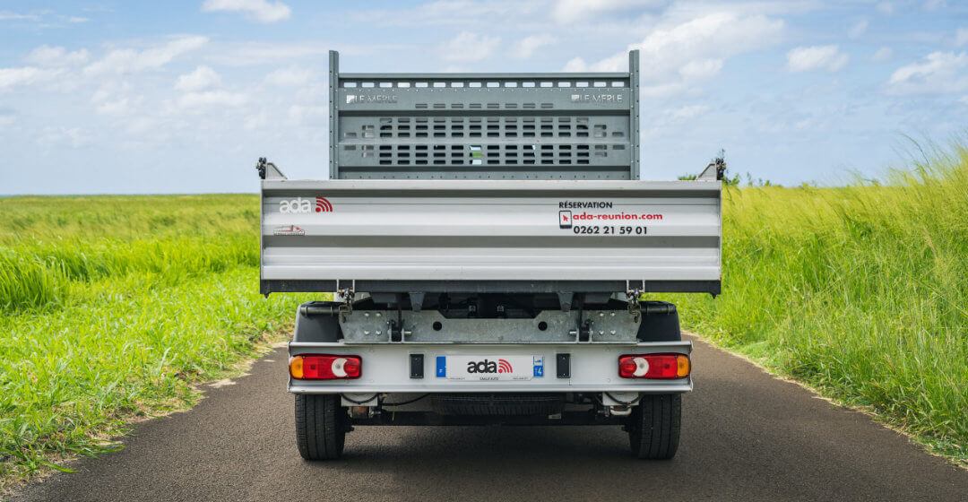 ADA Réunion location d'utilitaires, catégorie Camion Benne